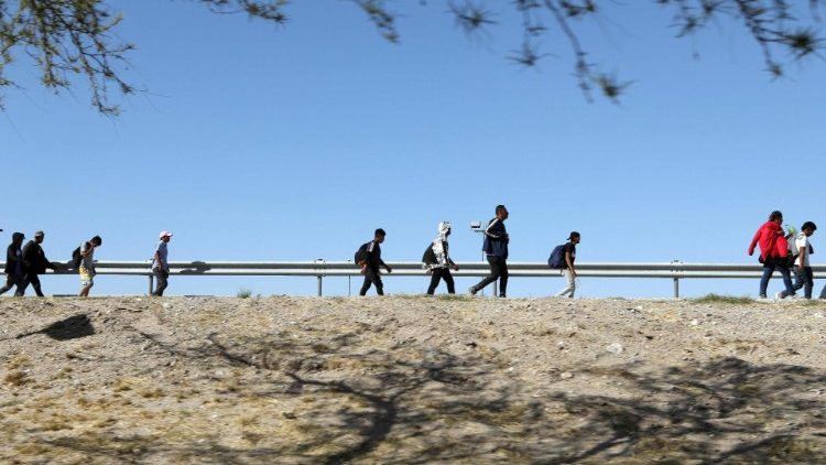 Người di cư ở biên giới Mỹ - Mexico