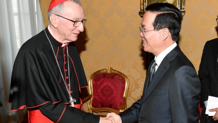 Đức Hồng y Quốc vụ khanh Tòa Thánh và Chủ tịch Võ Văn Thưởng