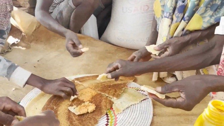 2021.06.11 Etiopia-Tigray-fame-aiuti-Pam-Wfp-carestia-mani-cibo