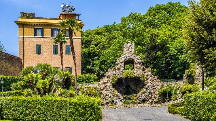 Đan viện Mater Ecclesiae ở nội thành Vatican