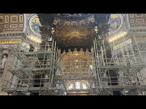 Bắt đầu trùng tu tán che phía trên bàn thờ trong Đền thờ Thánh Phêrô