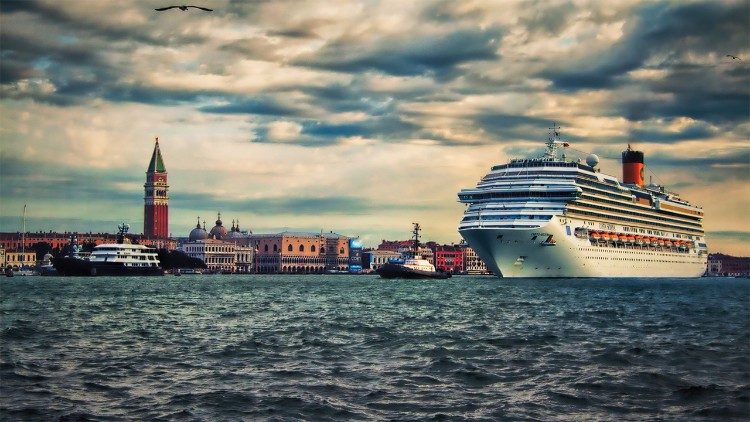 2021.07.30 Venezia grandi navi crociera canale Piazza San Marco 2