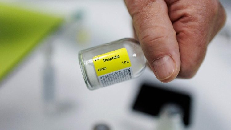 Một loại thuốc được dùng để kết thúc sự sống bằng "euthanasia"