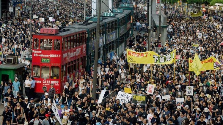 Người dân Hong Kong chống luật “Điều 23”
