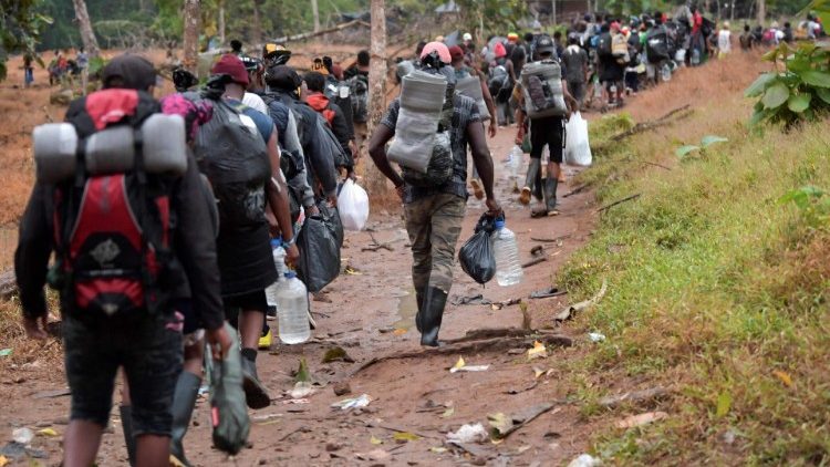 Đoàn người di dân Haiti vượt rừng rậm Darien để đến Panama và hy vọng tiếp tục đến Hoa Kỳ