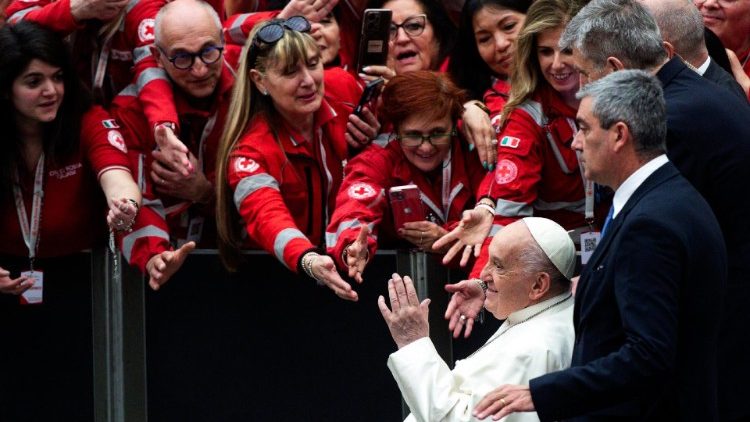 Il Papa alla Croce Rossa,voi segno che la fraternit� � possibile