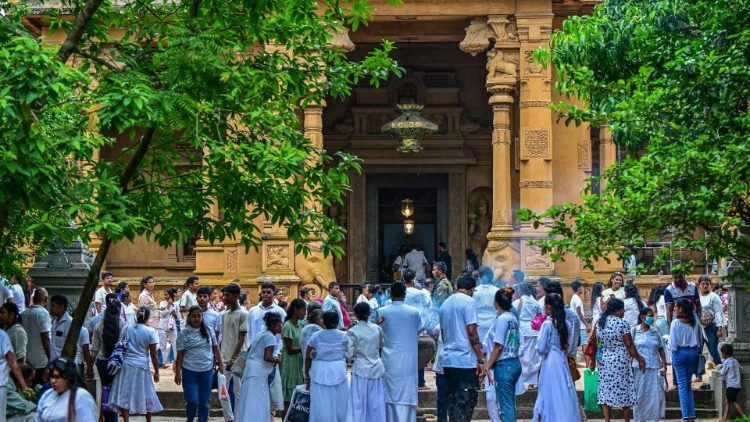 SRI LANKA-RELIGION-BUDDHISM-FESTIVAL