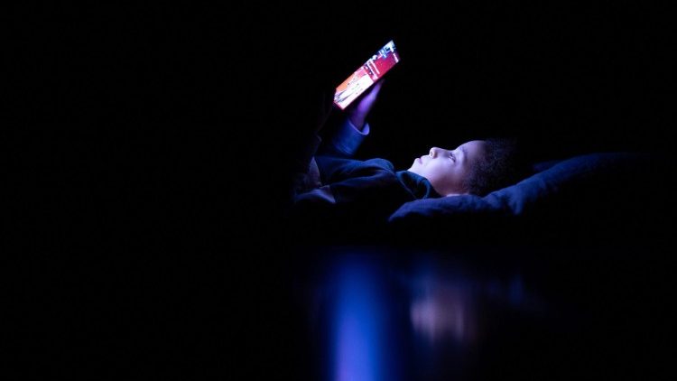 FILES-FRANCE-CHLDREN-INTERNET-SCREEN