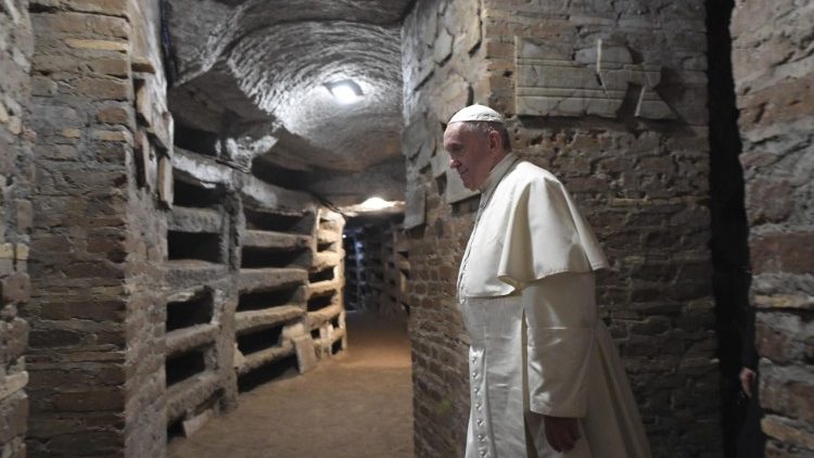 2019.11.02 Santa Messa nella Commemorazione dei defunti Catacombe di Priscilla in via Salaria
