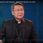Từ khói trắng đến nền móng học viện