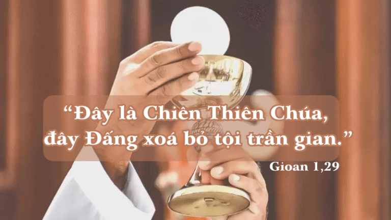Đây là Chiên Thiên Chúa, đây Đấng xoá bỏ tội trần gian.