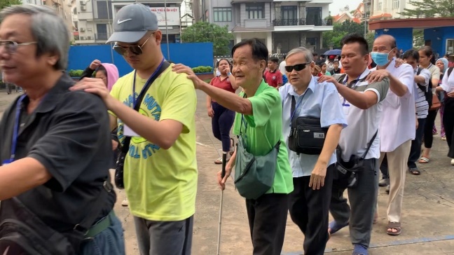 D:\CHA SON - DẠY HỌC - ĐỀ THI\Day HNVH cho dòng Phaolo 2026\Hình cho các bài dạy học dòng Phaolo\Hình bài 2\Người nghèo.jpg